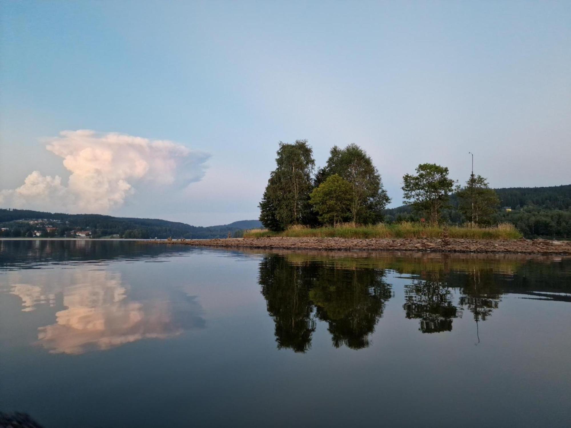 Deluxe Apartment Lipno - Lake Side Village, Frymburk Nad Vltavou Esterno foto